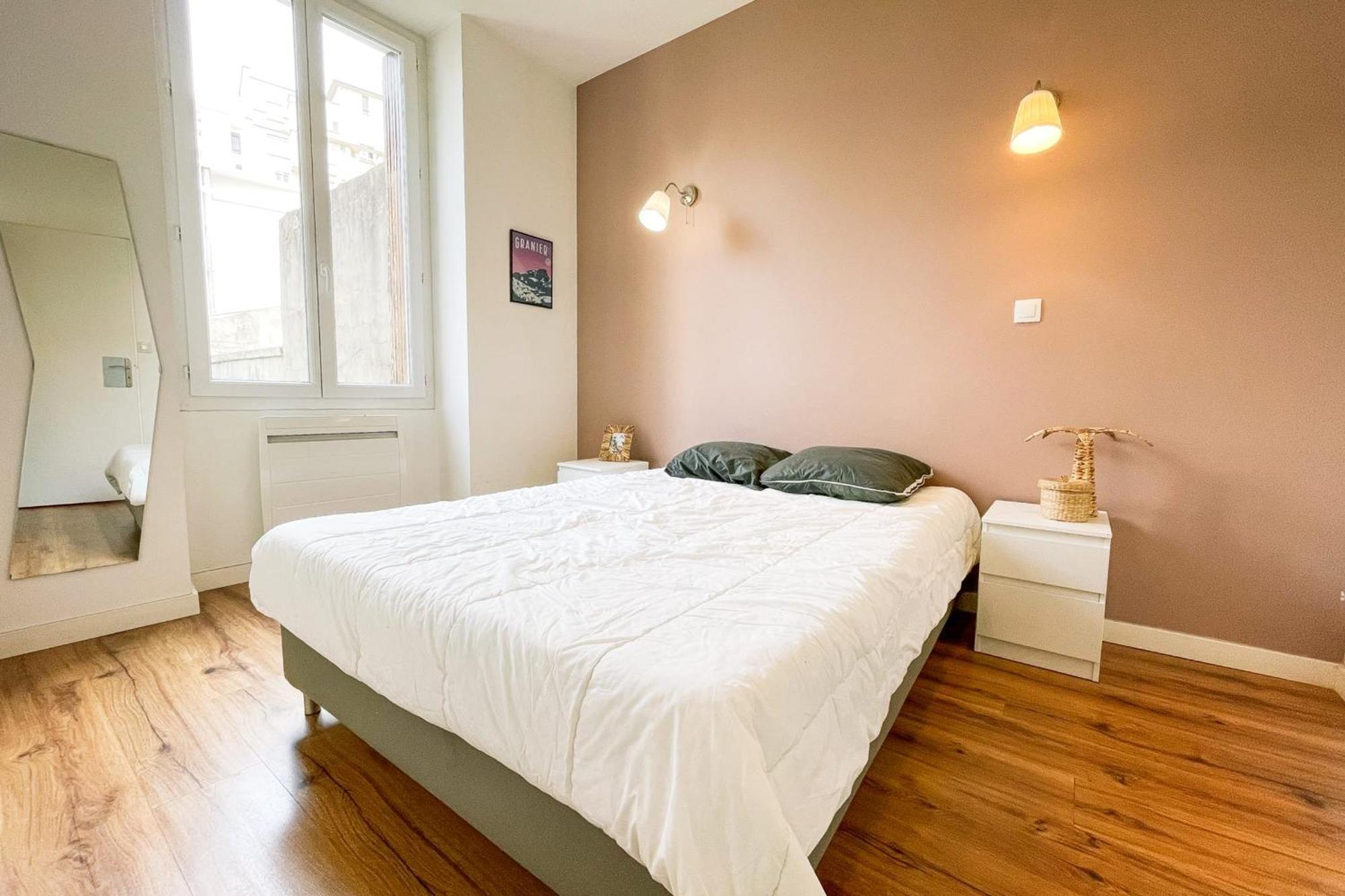 Ferienwohnung #G3 The Authentic T2 Downtown Balcony Tramway Grenoble Exterior foto