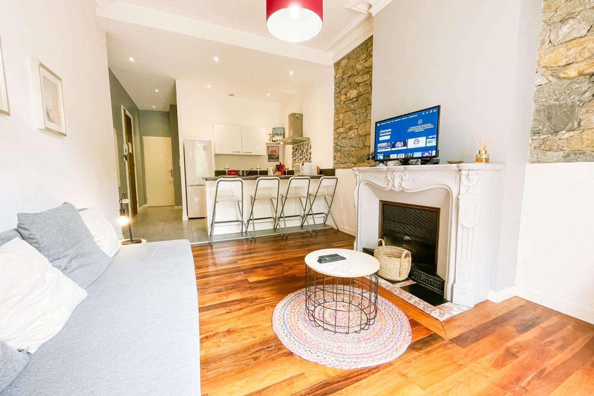 Ferienwohnung #G3 The Authentic T2 Downtown Balcony Tramway Grenoble Exterior foto